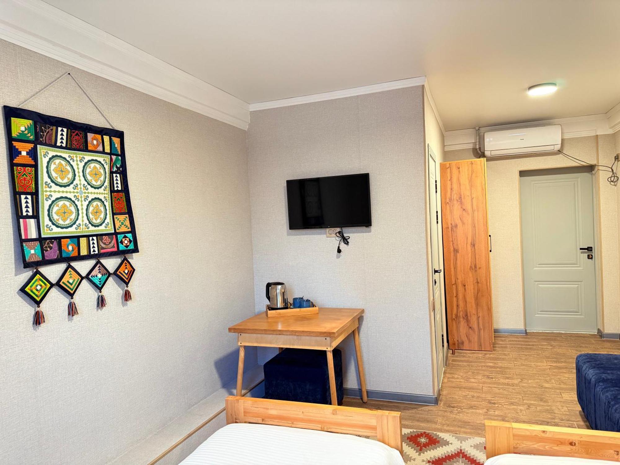 Salamat Hotel Bishkek Luaran gambar