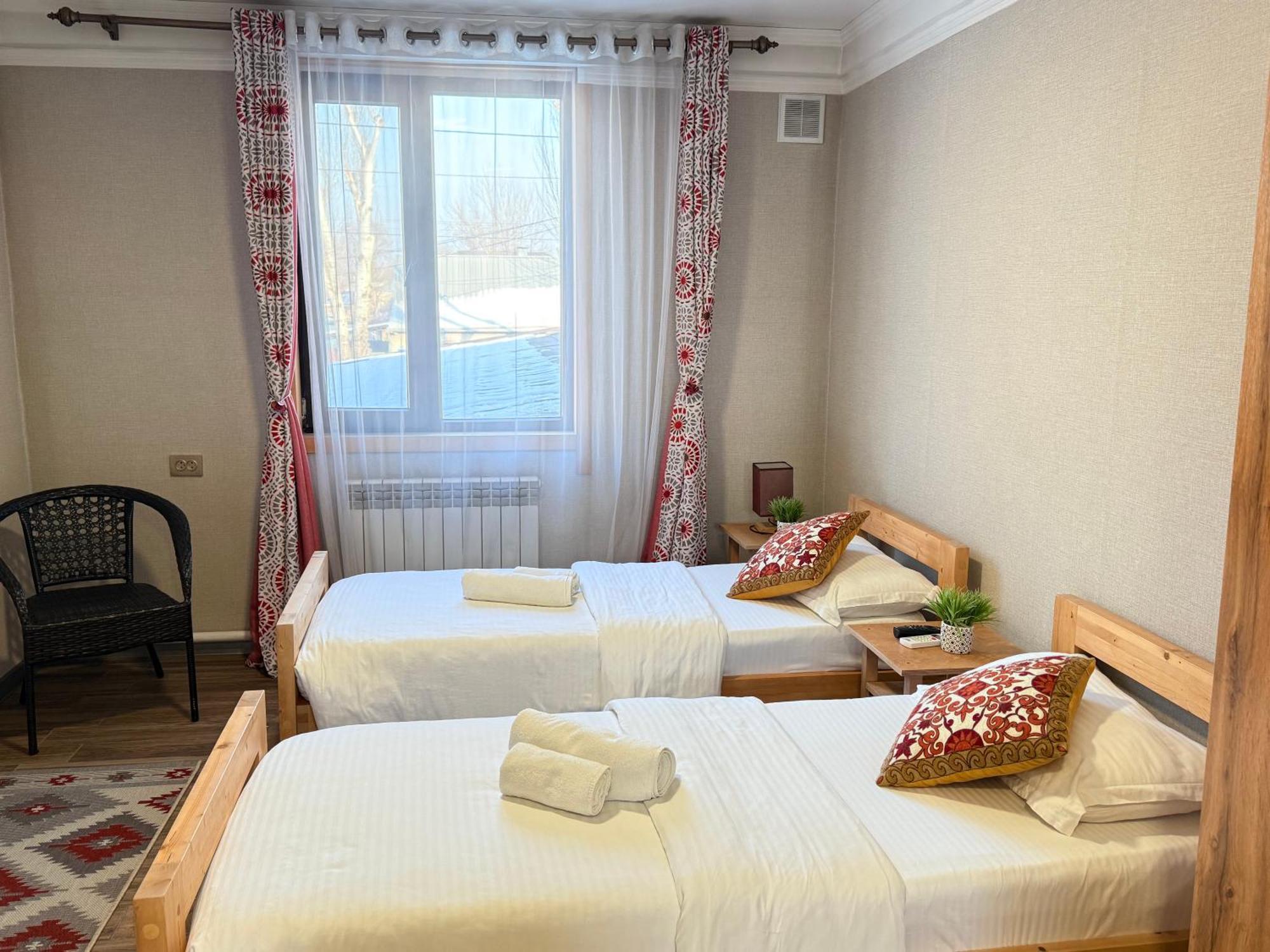 Salamat Hotel Bishkek Luaran gambar
