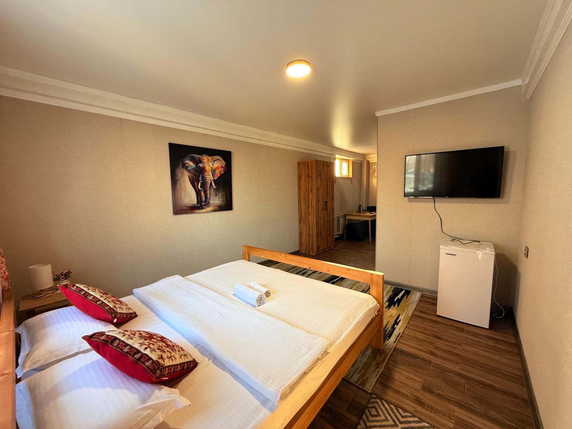 Salamat Hotel Bishkek Luaran gambar